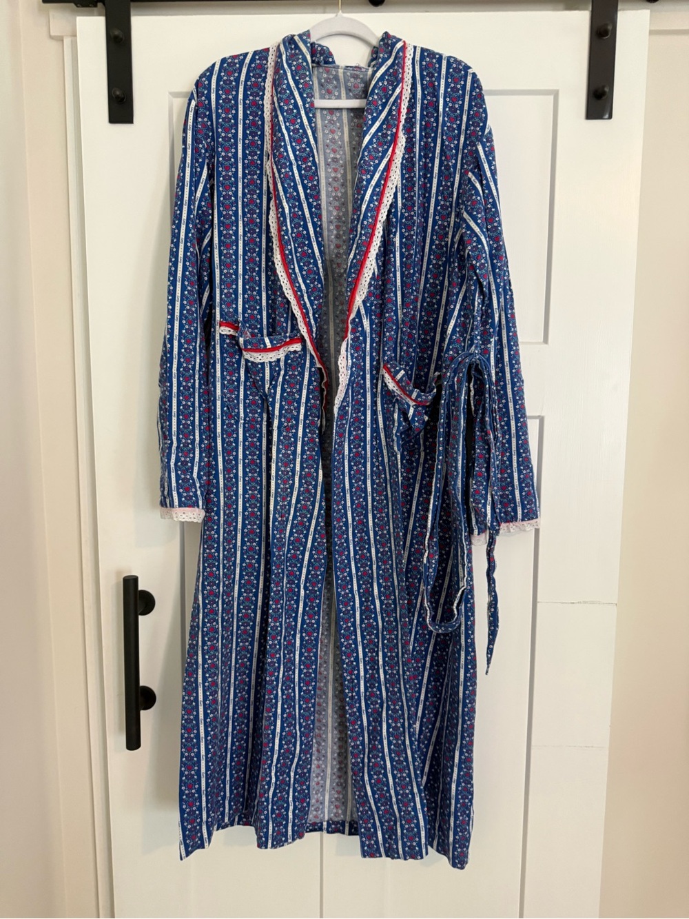 Lanz Blue Striped Floral Heart Robe GUC Vintage 0846